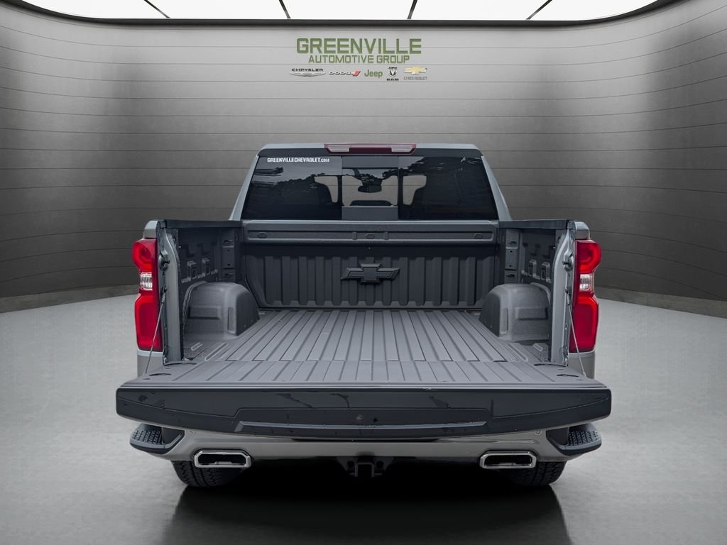 New 2026 Sterling Gray Metallic Chevrolet RST image 7