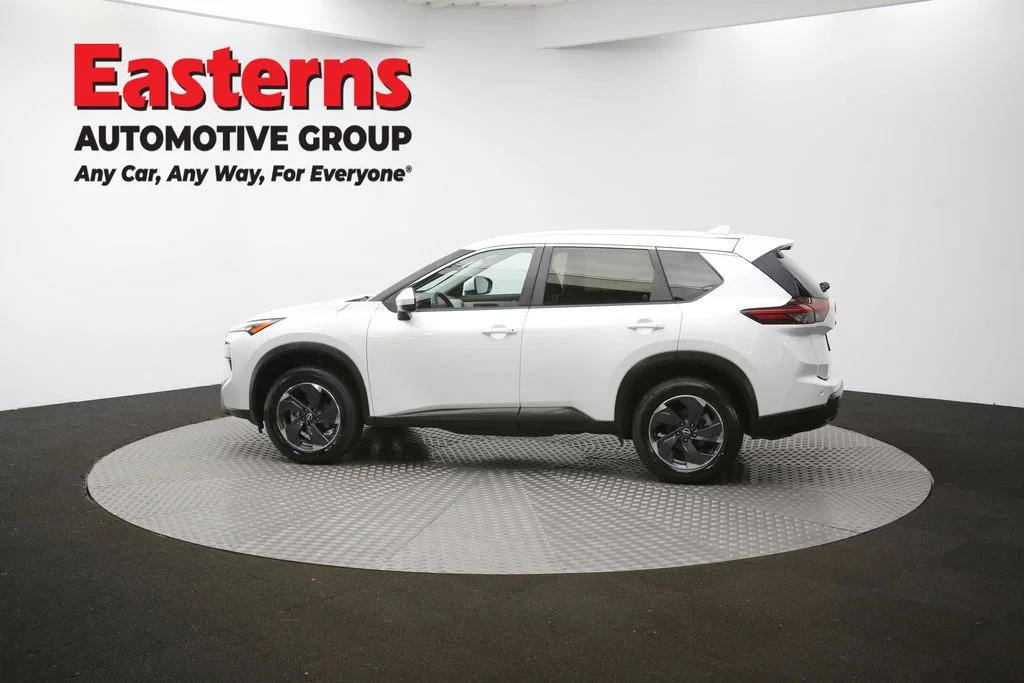 Used 2024 White Nissan SV image 60