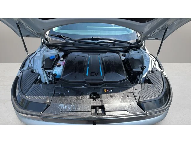 Used 2023 Gray Hyundai SEL image 32