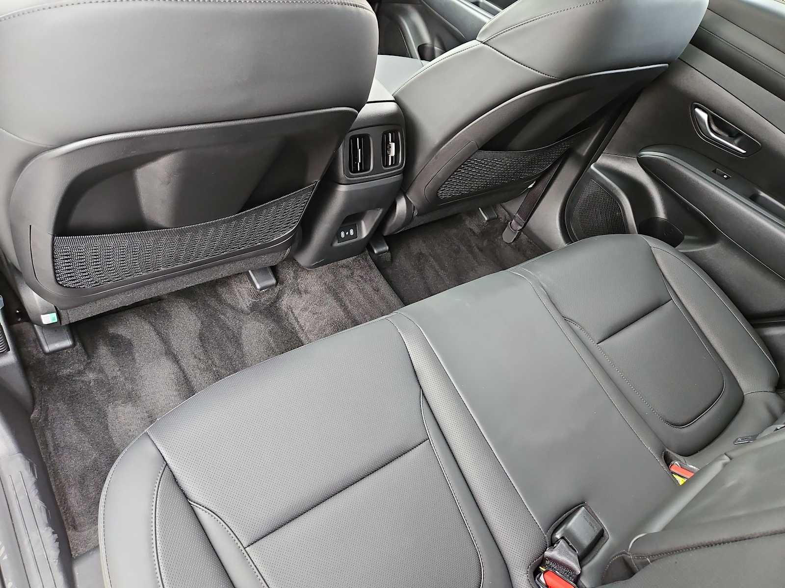 Certified Used 2025 Creamy White Pearl Hyundai SEL Convenience image 18