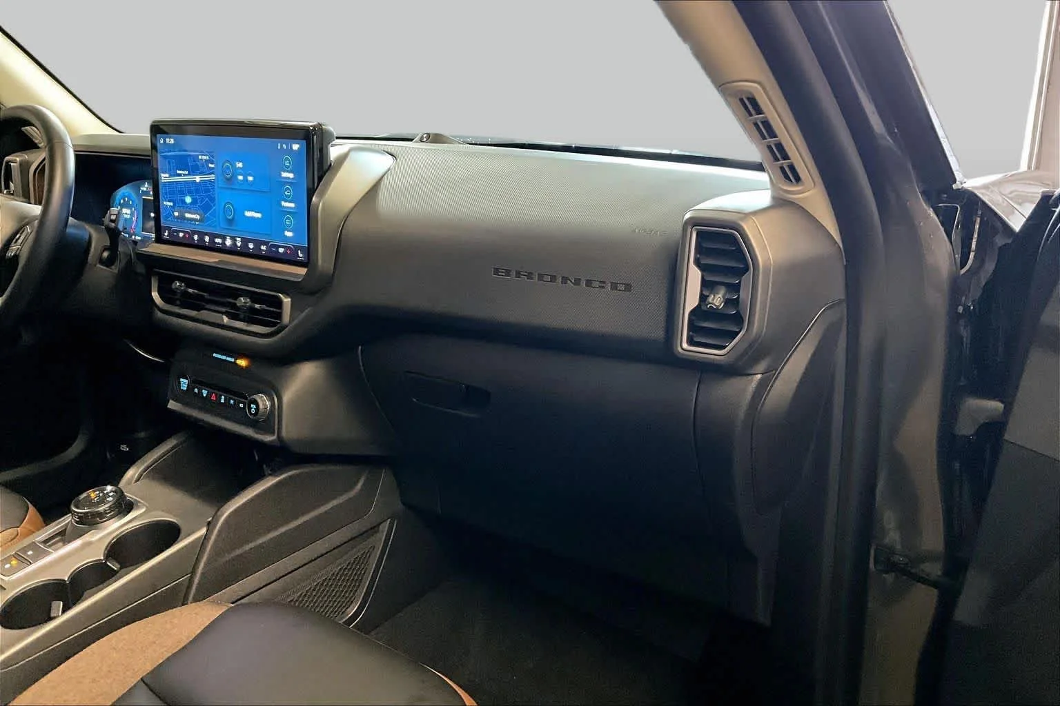 Used 2025 Carbonized Gray Ford Outer Banks image 16