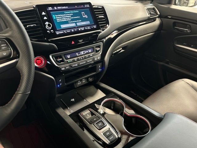 2025 Honda Ridgeline Black Edition - Photo 31