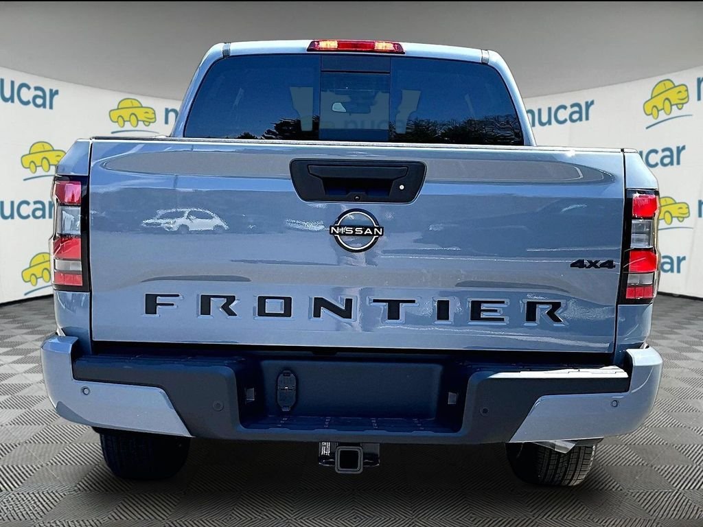2026 Nissan Frontier — photo 4