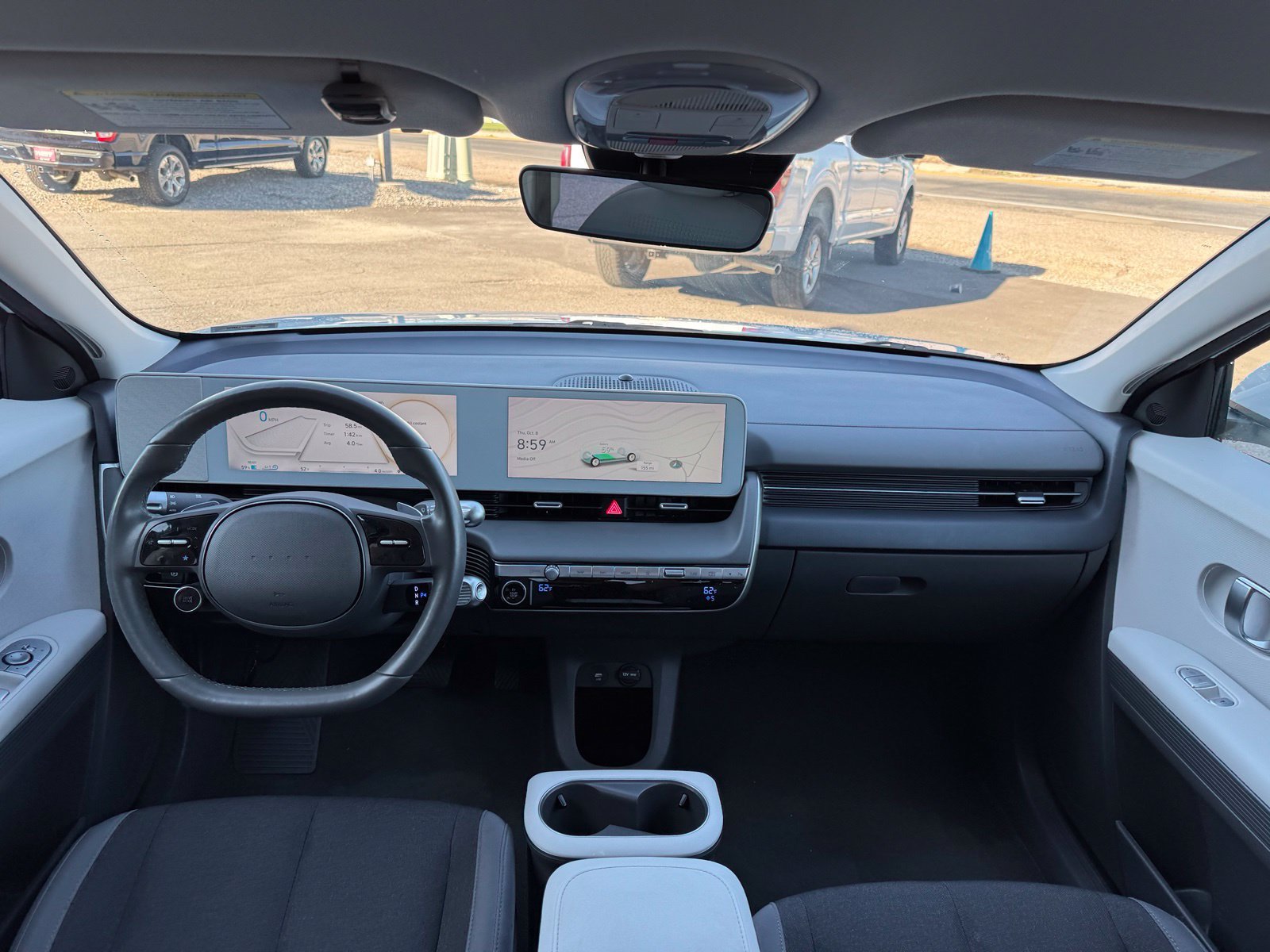 Used 2024 White Hyundai SEL image 11