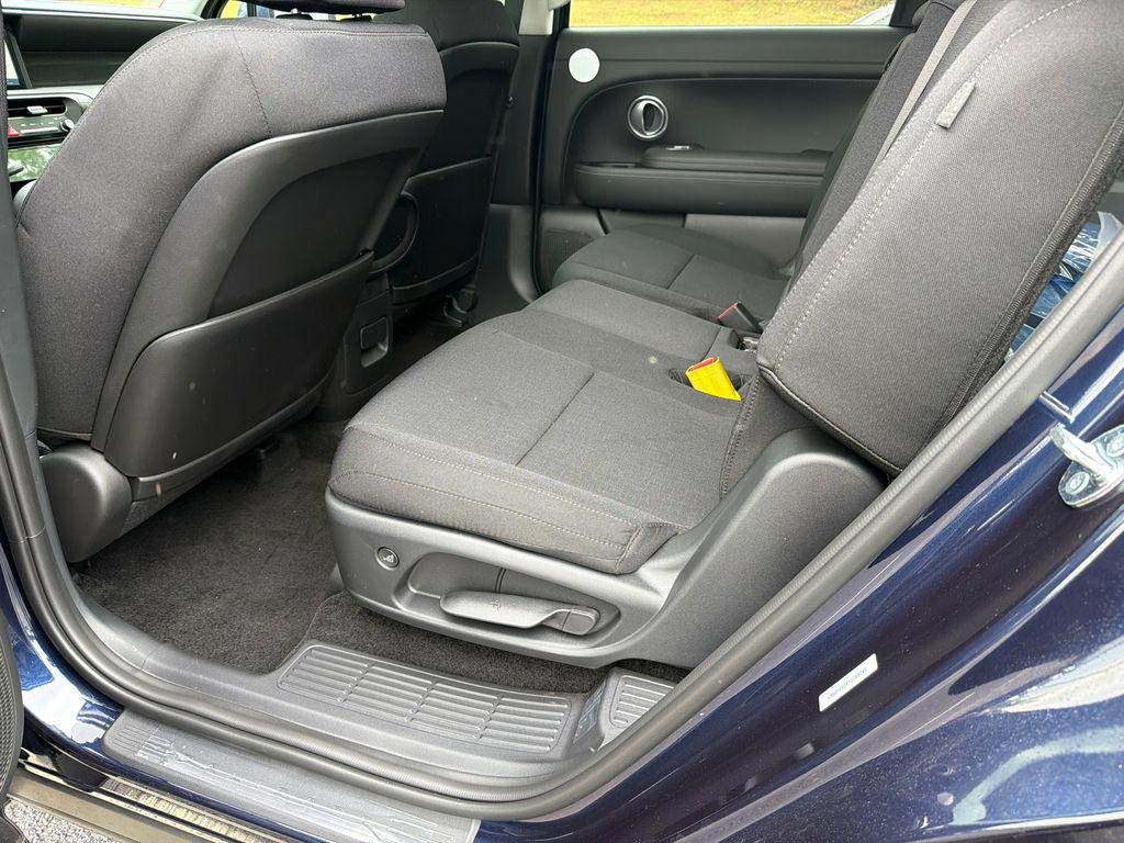 New 2026 Blue Hyundai SE FWD image 20