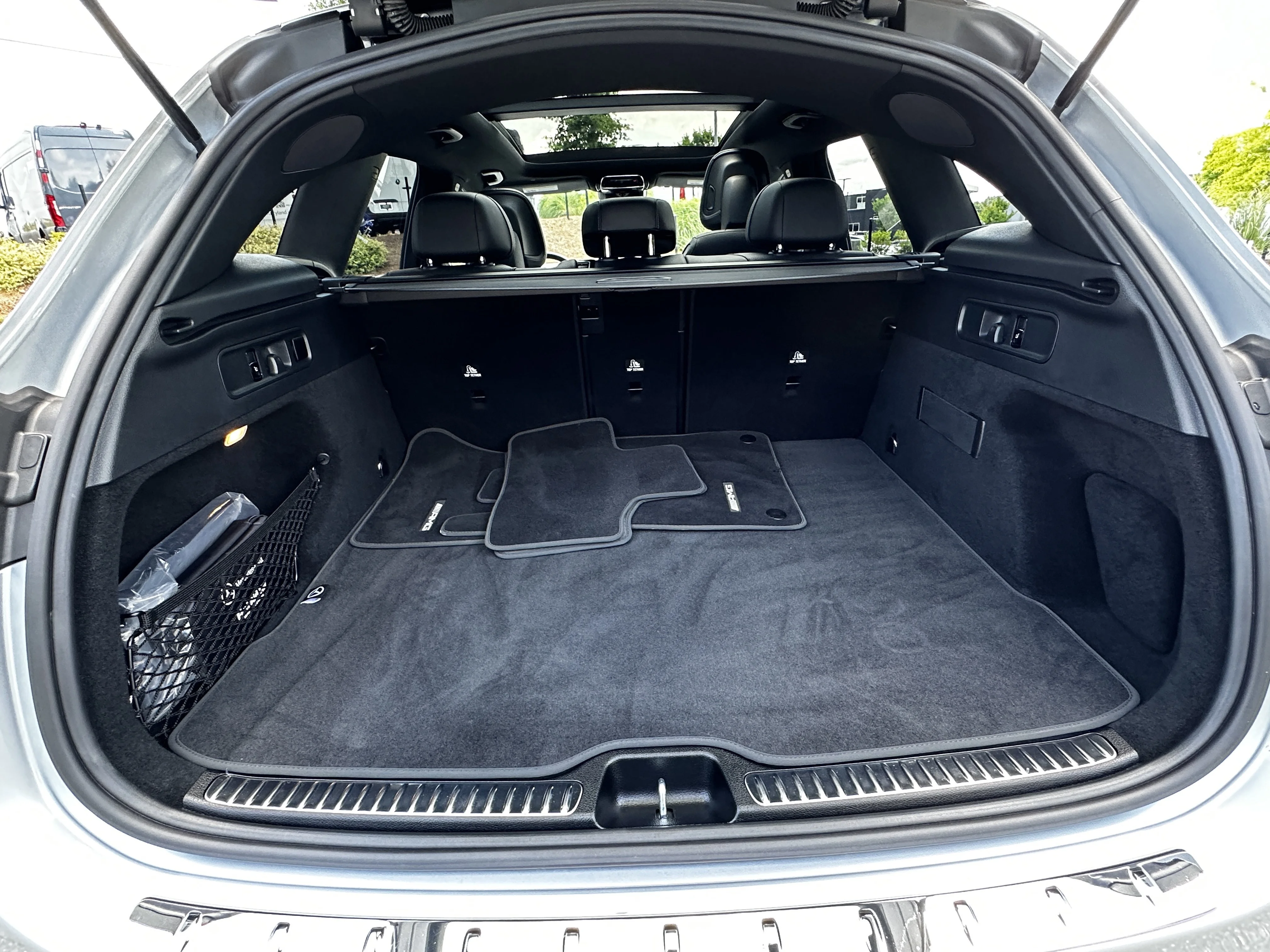 Certified Used 2025 Silver Mercedes-Benz GLC 300 image 21