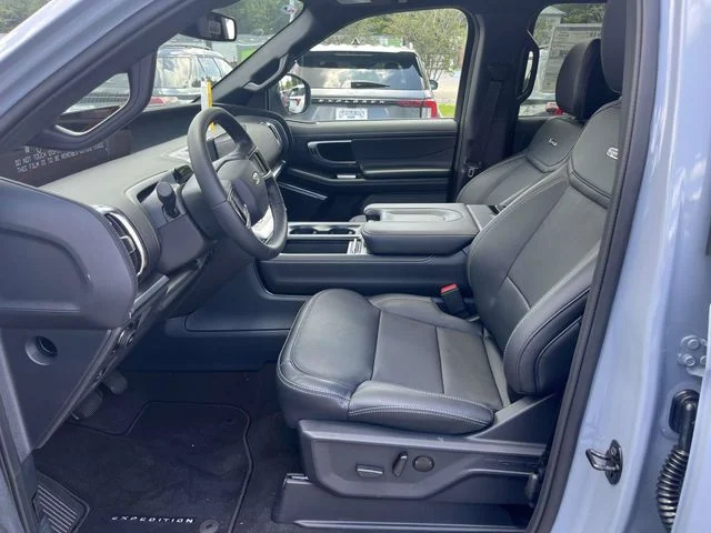 New 2026 Gray Ford Platinum image 11