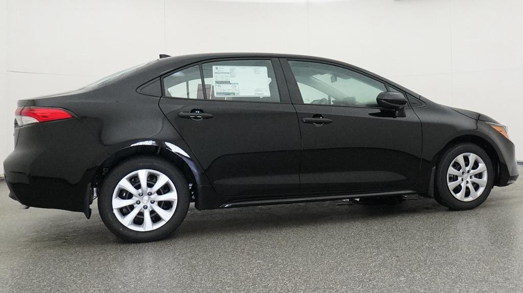 New 2026 Midnight Black Metallic Toyota LE image 15