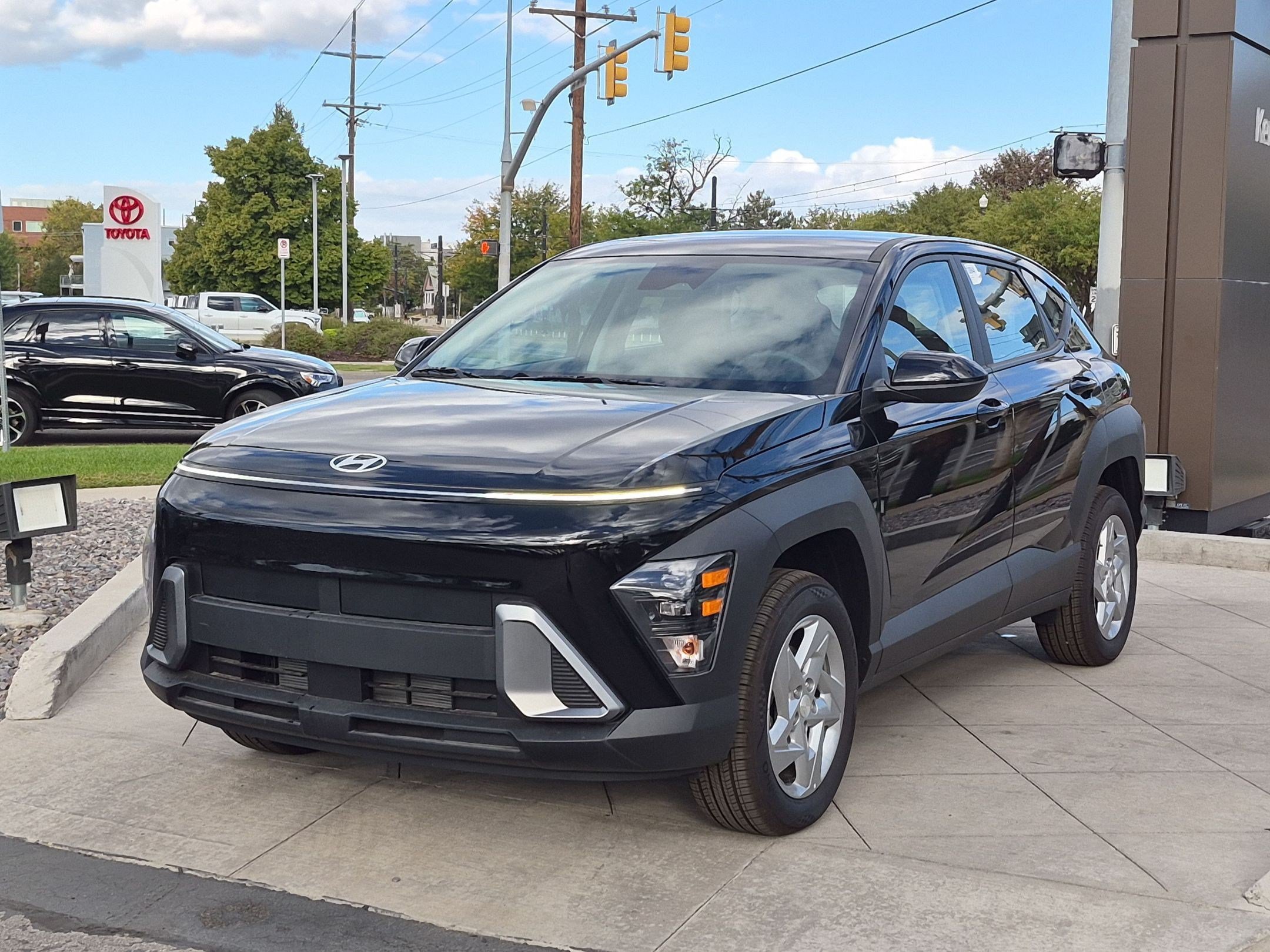 New 2026 Abyss Black Pearl Hyundai SE AWD image 8