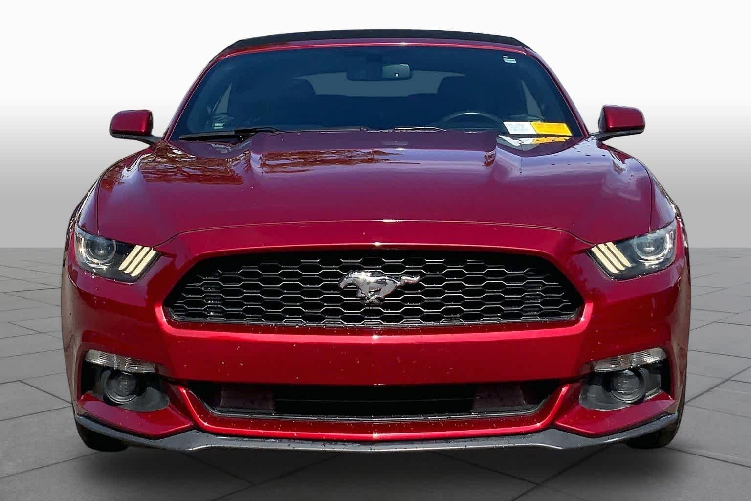 Used 2015 Ruby Red Metallic Tinted Clearcoat Ford V6 image 3