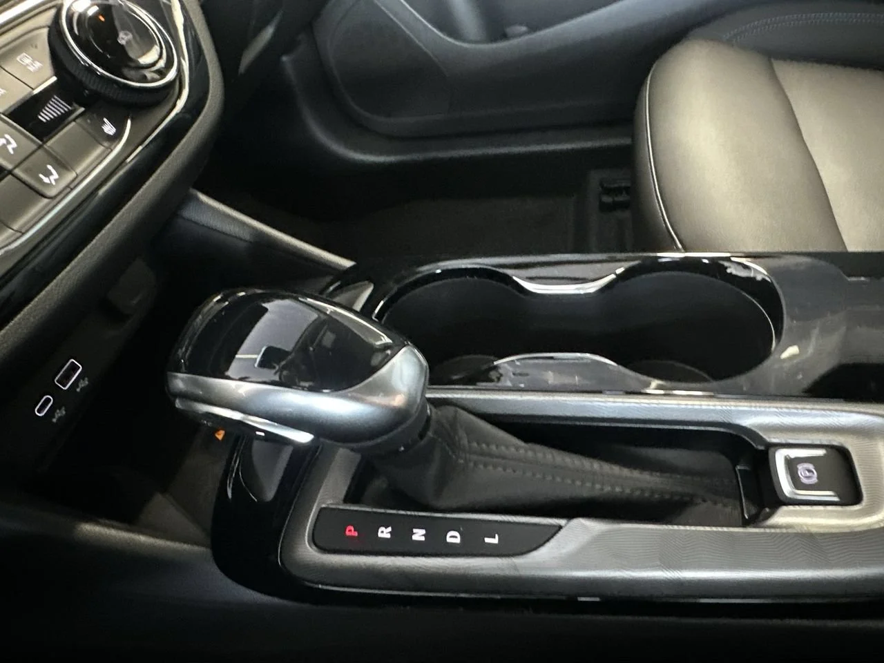 2026 Buick Envista Sport Touring - Photo 21