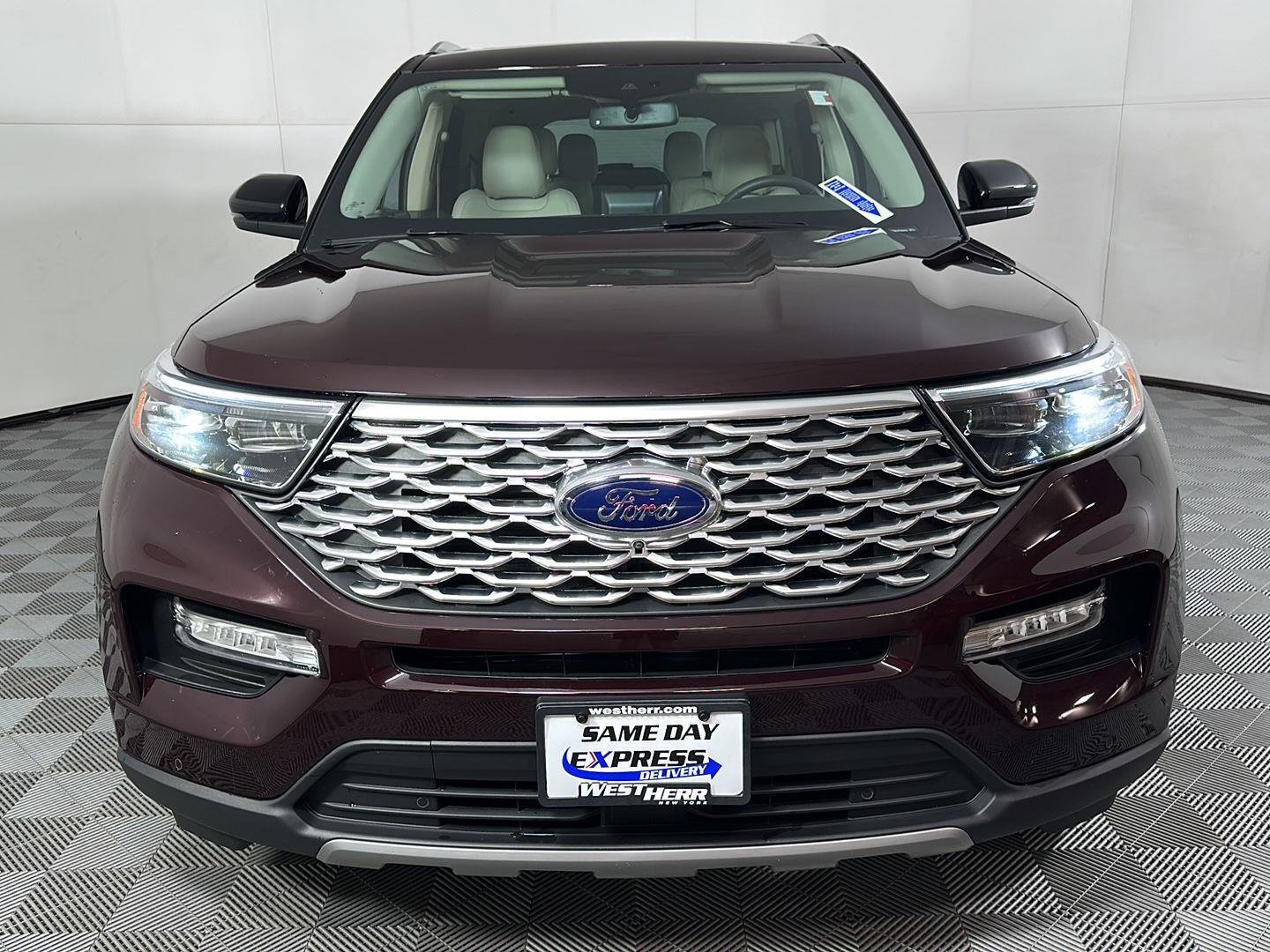 Used 2023 Jewel Red Metallic Tinted Clearcoat Ford Platinum image 25