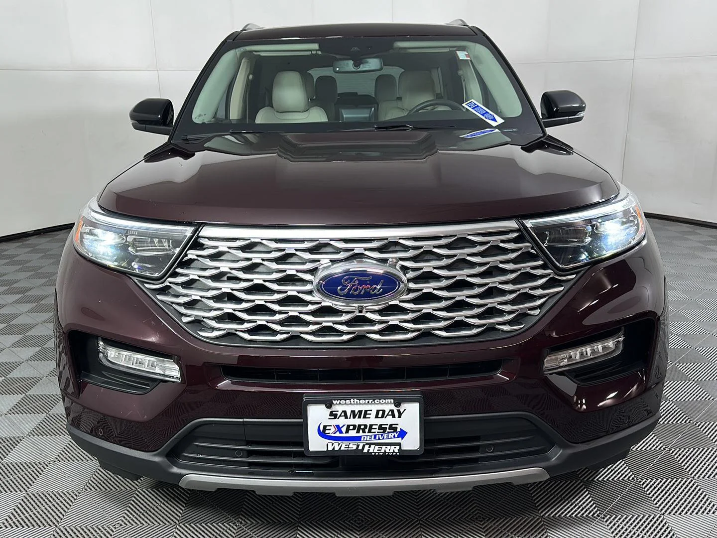 Used 2023 Jewel Red Metallic Tinted Clearcoat Ford Platinum image 25