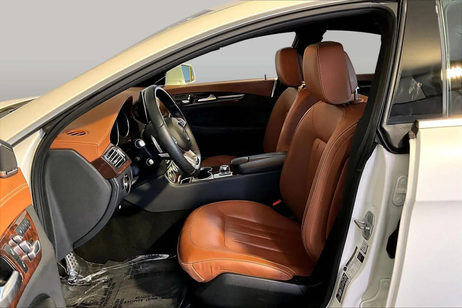 Used 2018 designo Diamond White Metallic Mercedes-Benz CLS 550 image 9