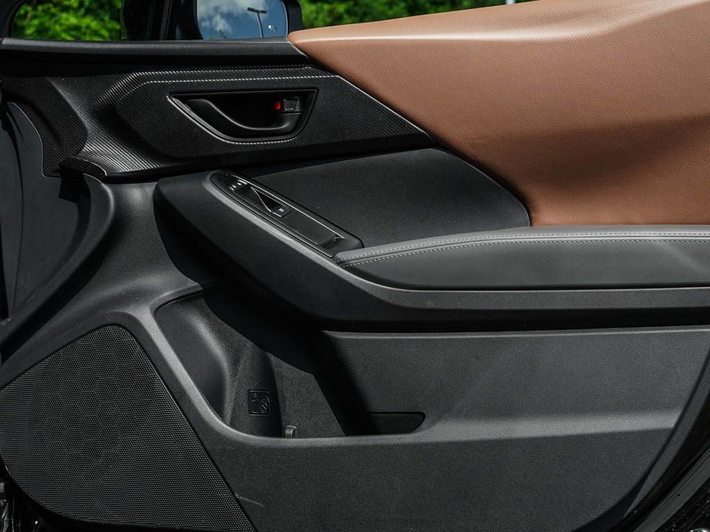 New 2026 CRYSTAL BLACK SILICA Subaru Premium image 9