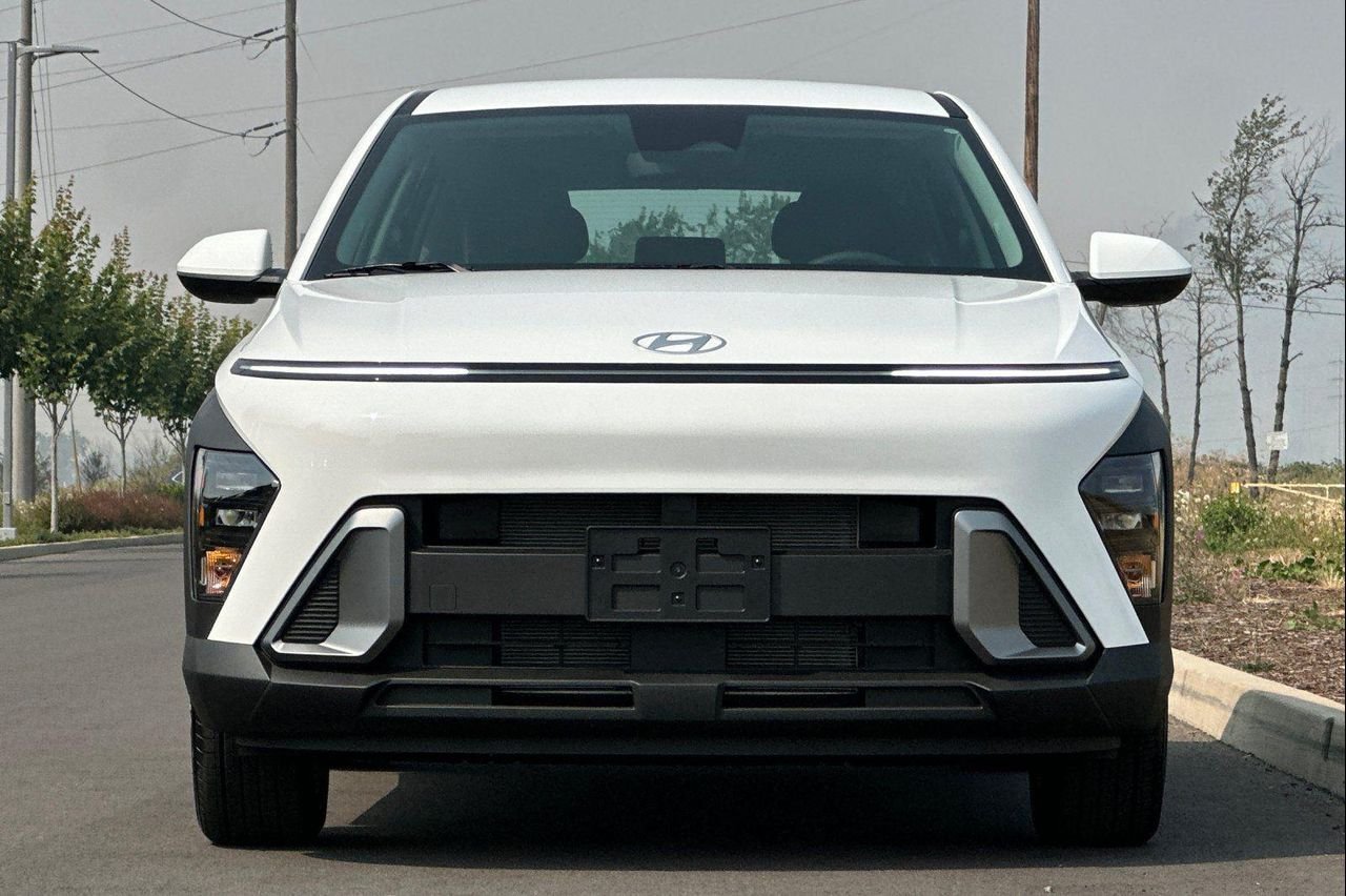 New 2027  Hyundai SE FWD image 8