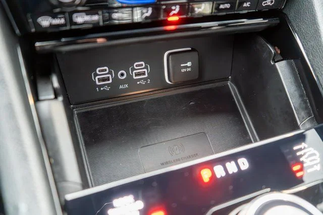 Used 2024 Black Jeep Overland image 33