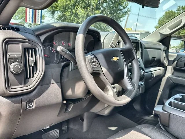 2026 Chevrolet Silverado 1500 Custom - Photo 10