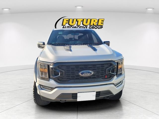 Used 2021 White Ford XLT image 2
