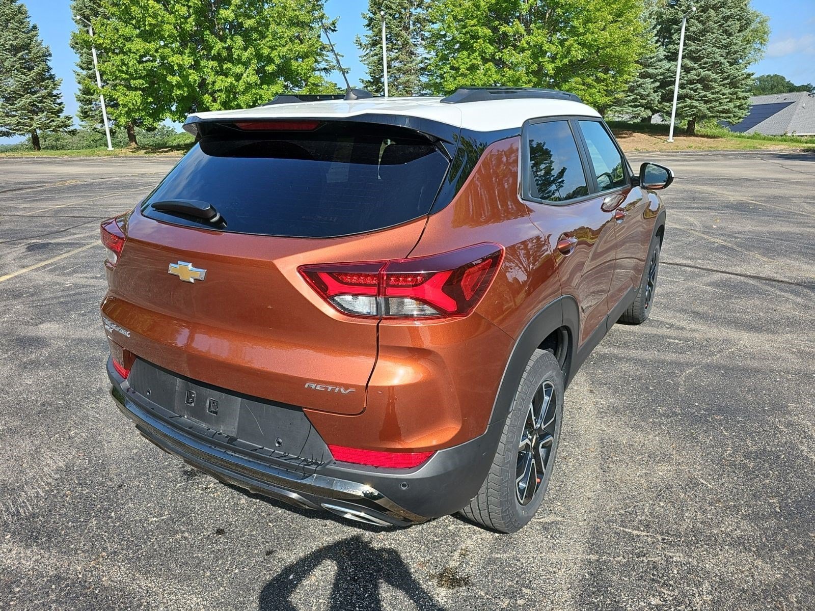 Used 2021 Dark Copper Metallic Chevrolet ACTIV image 5