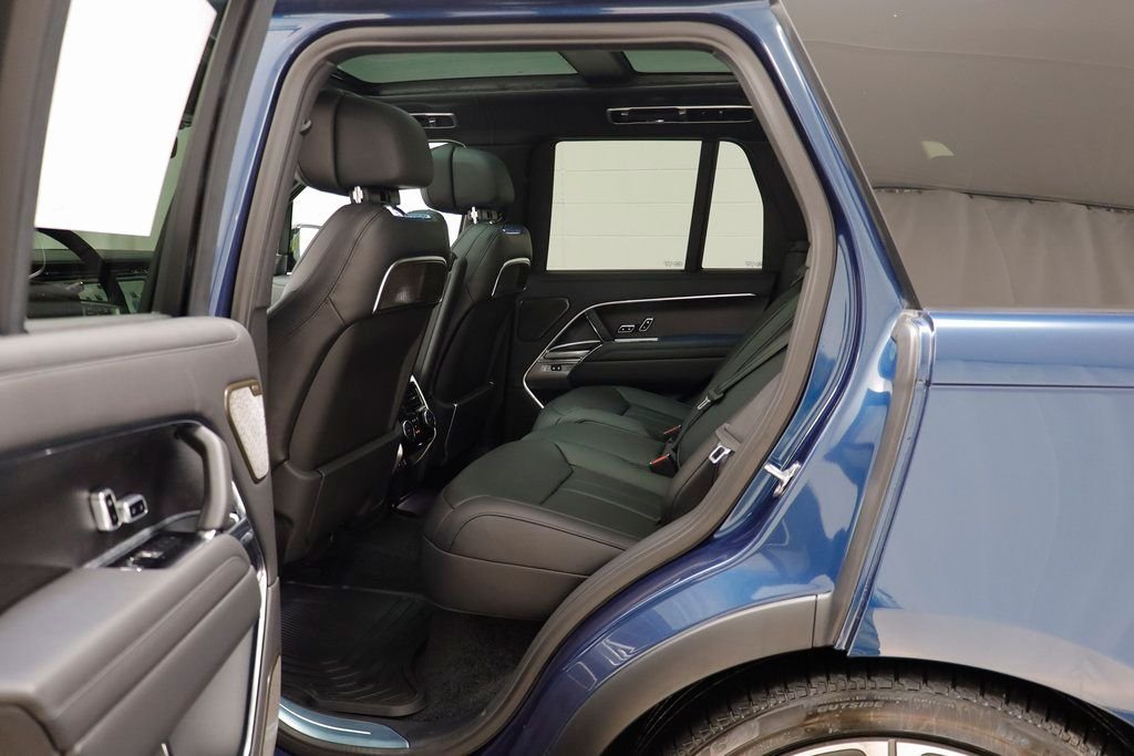 New 2026 Petrolix Blue LAND ROVER Autobiography image 18
