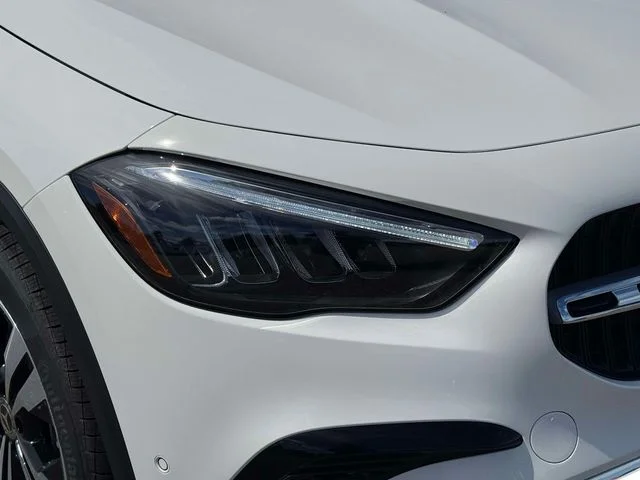 New 2026 Polar White Mercedes-Benz GLA 250 image 9