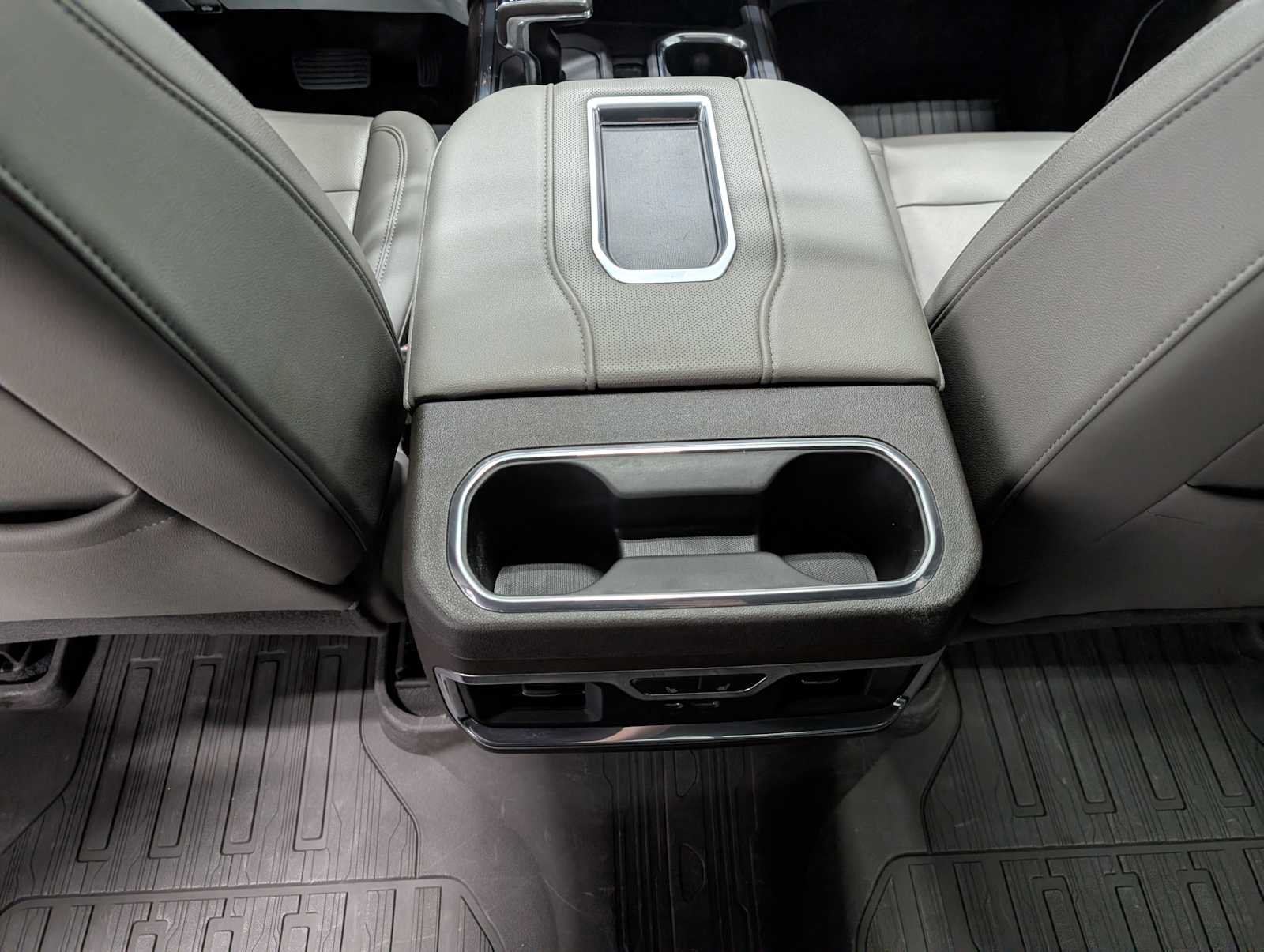 2022 GMC Sierra 1500 SLT - Photo 22