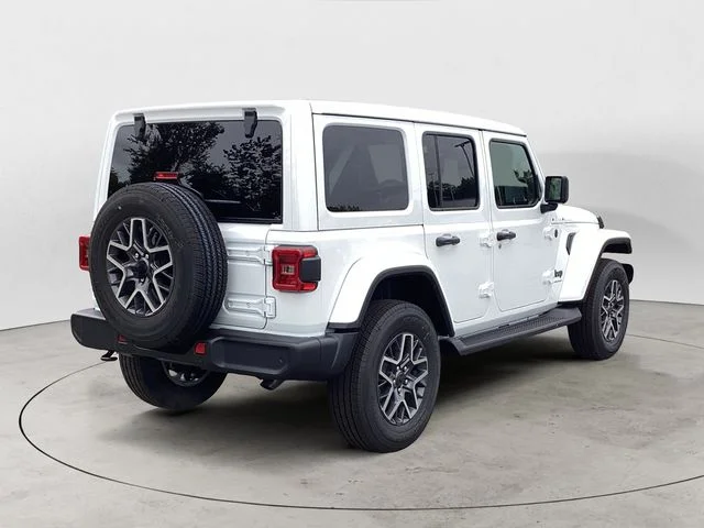 New 2026 Bright White Clearcoat Jeep 4-DOOR SAHARA image 6