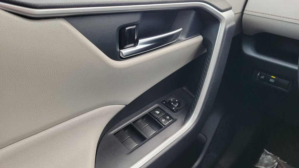 Certified Used 2020 Gray Toyota XLE image 19
