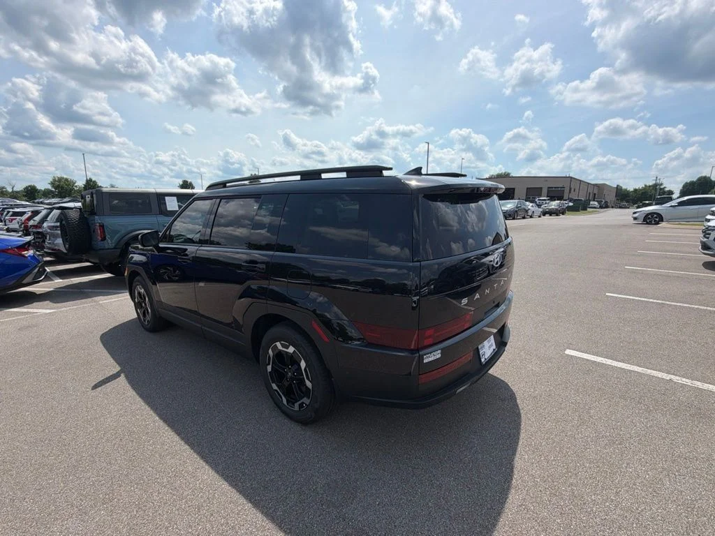 New 2026 Phantom Black Hyundai SEL image 3