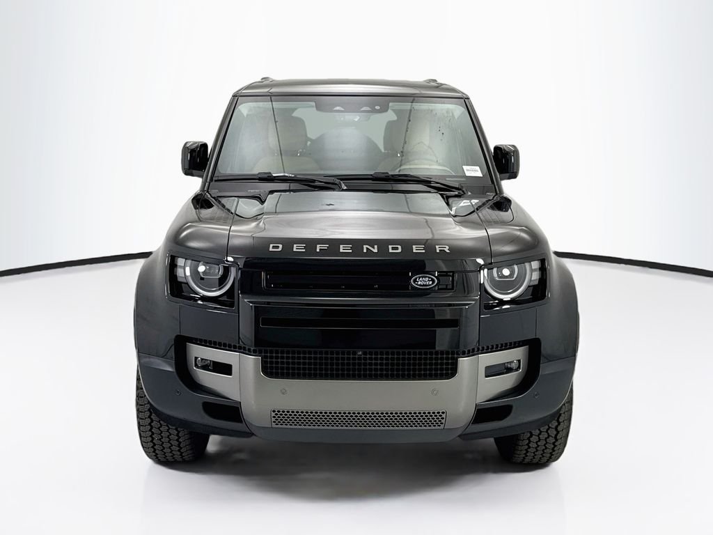 Used 2026 Santorini Black Metallic Land Rover S image 2