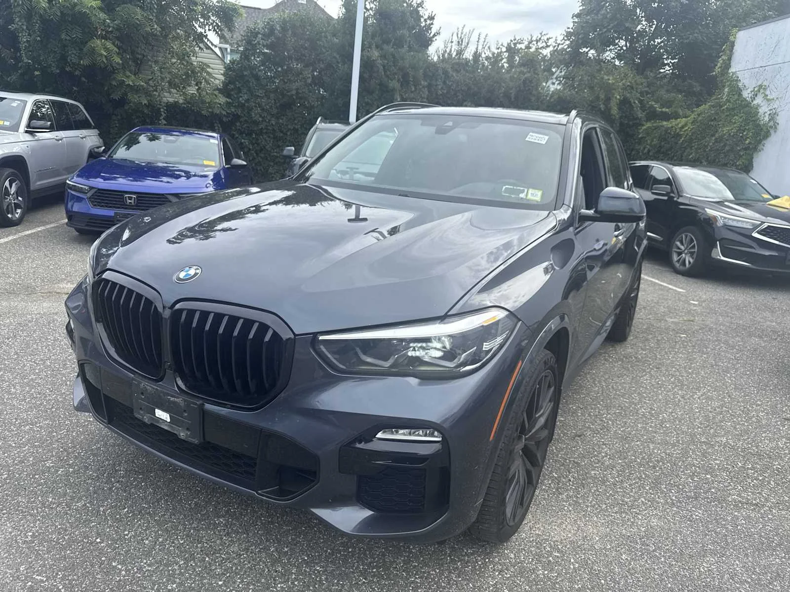 Used 2021 Arctic Grey Metallic BMW xDrive40i image 4