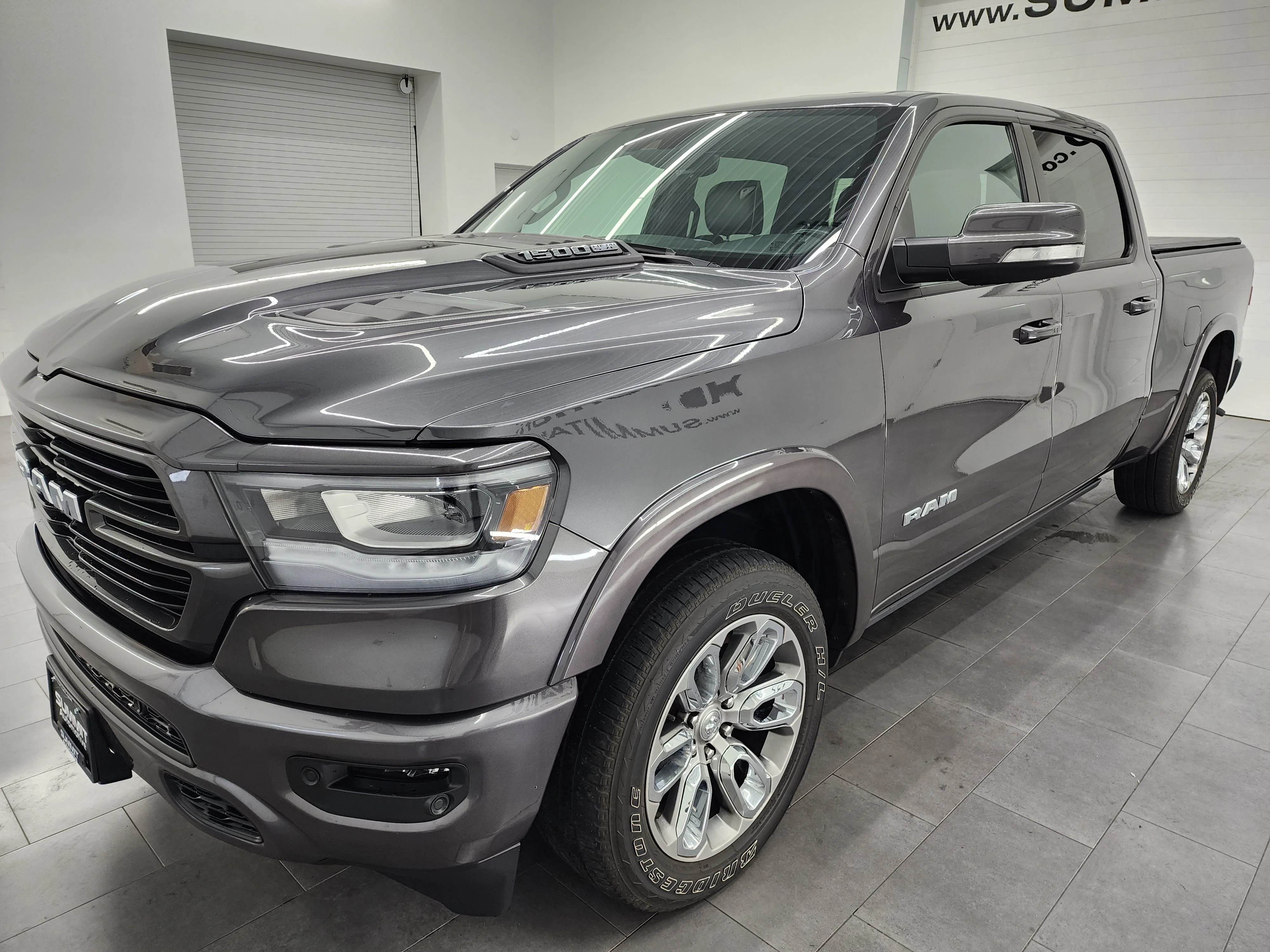 Used 2022 Granite Crystal Metallic Clearcoat Ram Laramie image 7