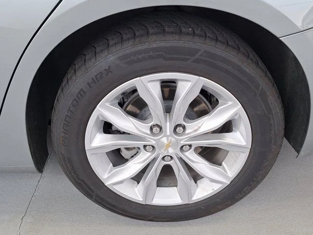 Used 2024 Gray Chevrolet LT image 32