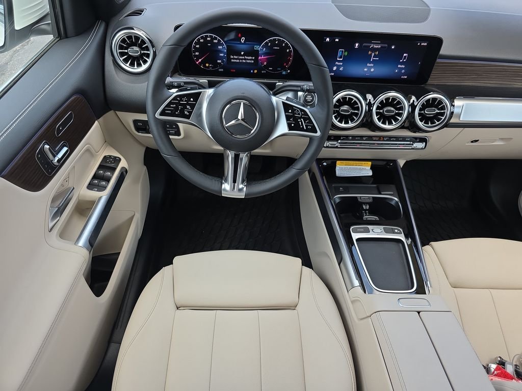 New 2026 White Mercedes-Benz GLB 250 image 13