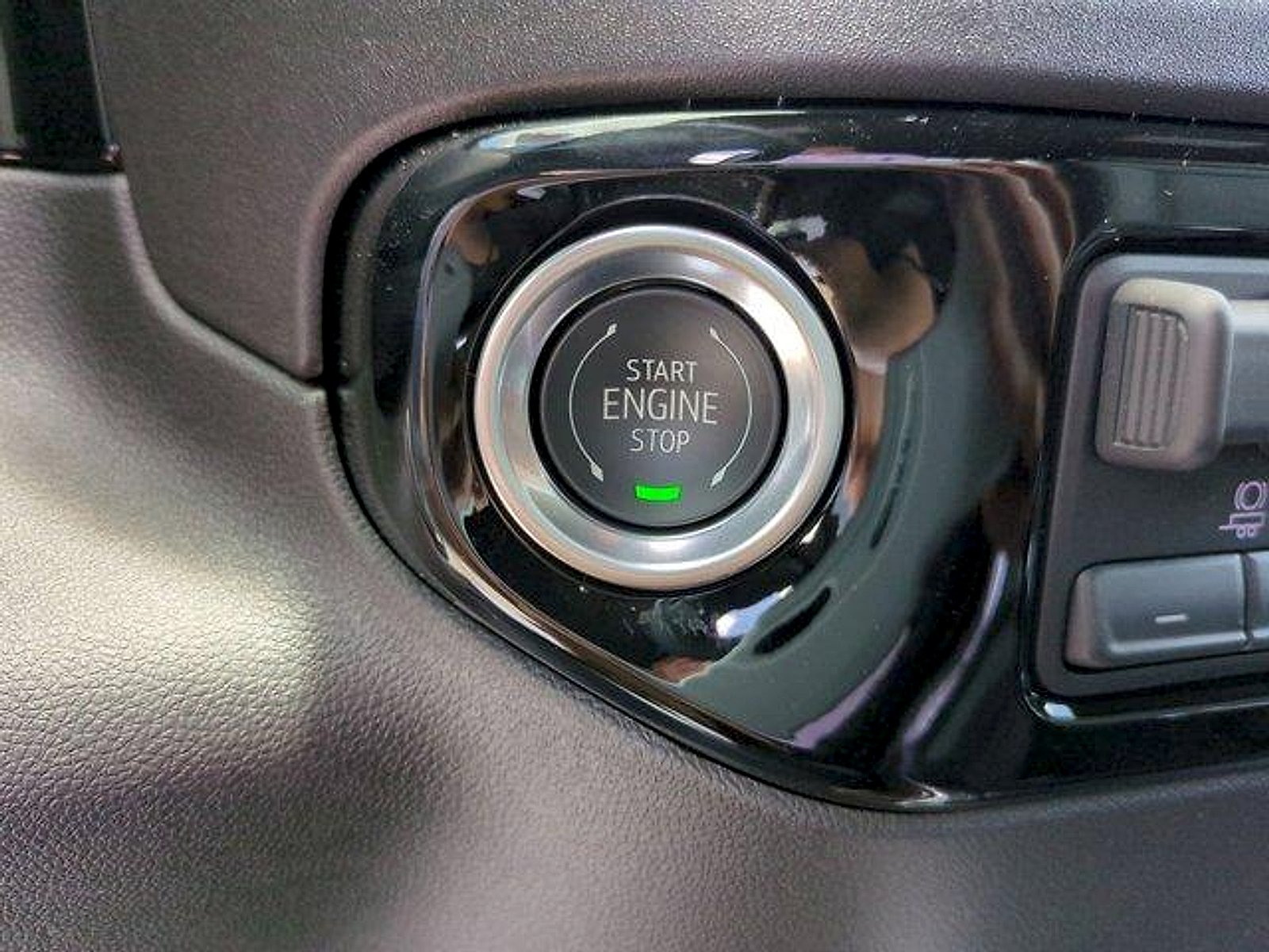 2025 Chevrolet Silverado 1500 RST - Photo 17