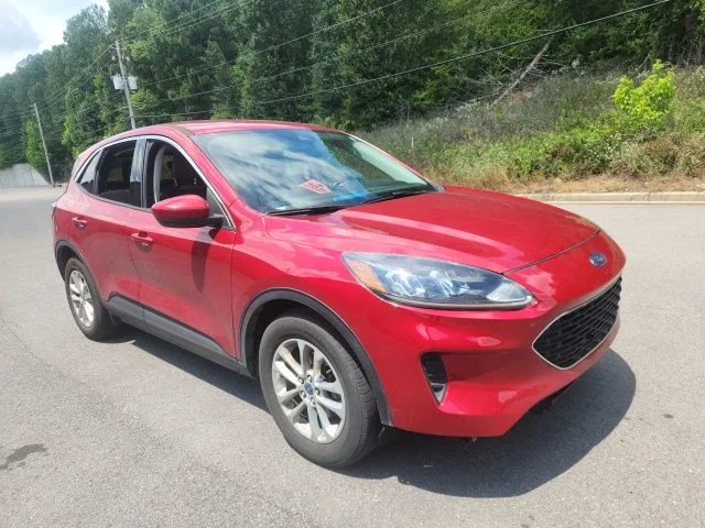 2021 Ford Escape SE FWD's photo