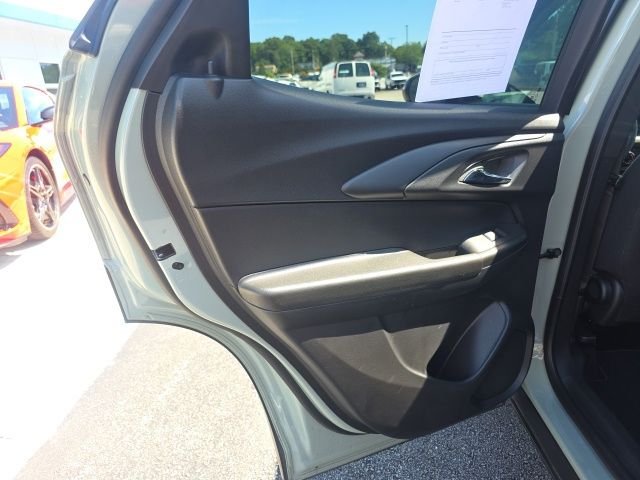 Used 2026 Green Chevrolet LT image 27