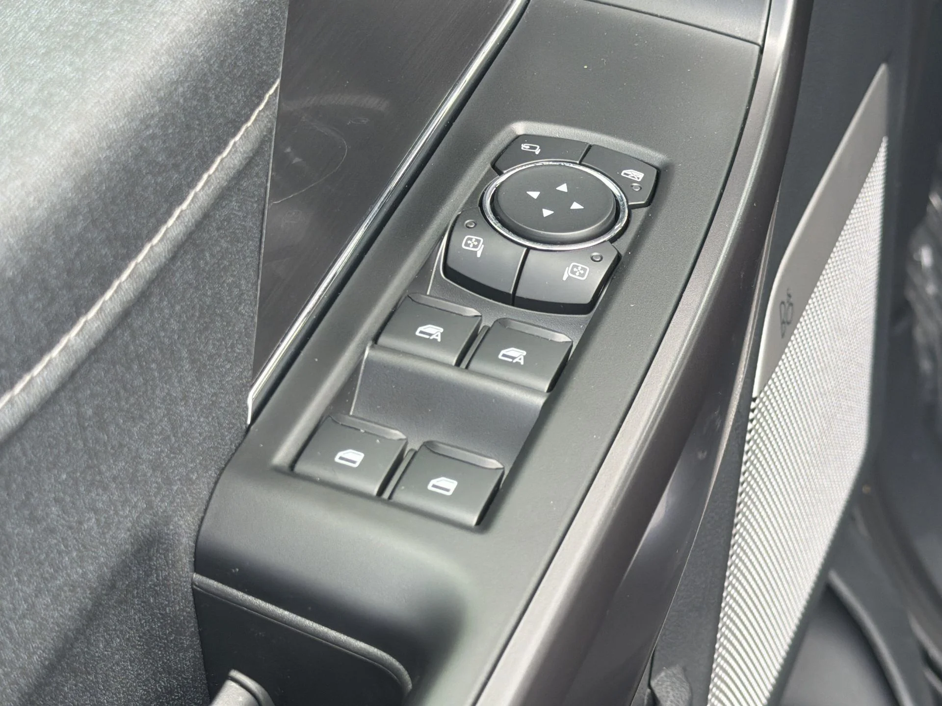 New 2026 Agate Black Metallic Ford Lariat® image 24