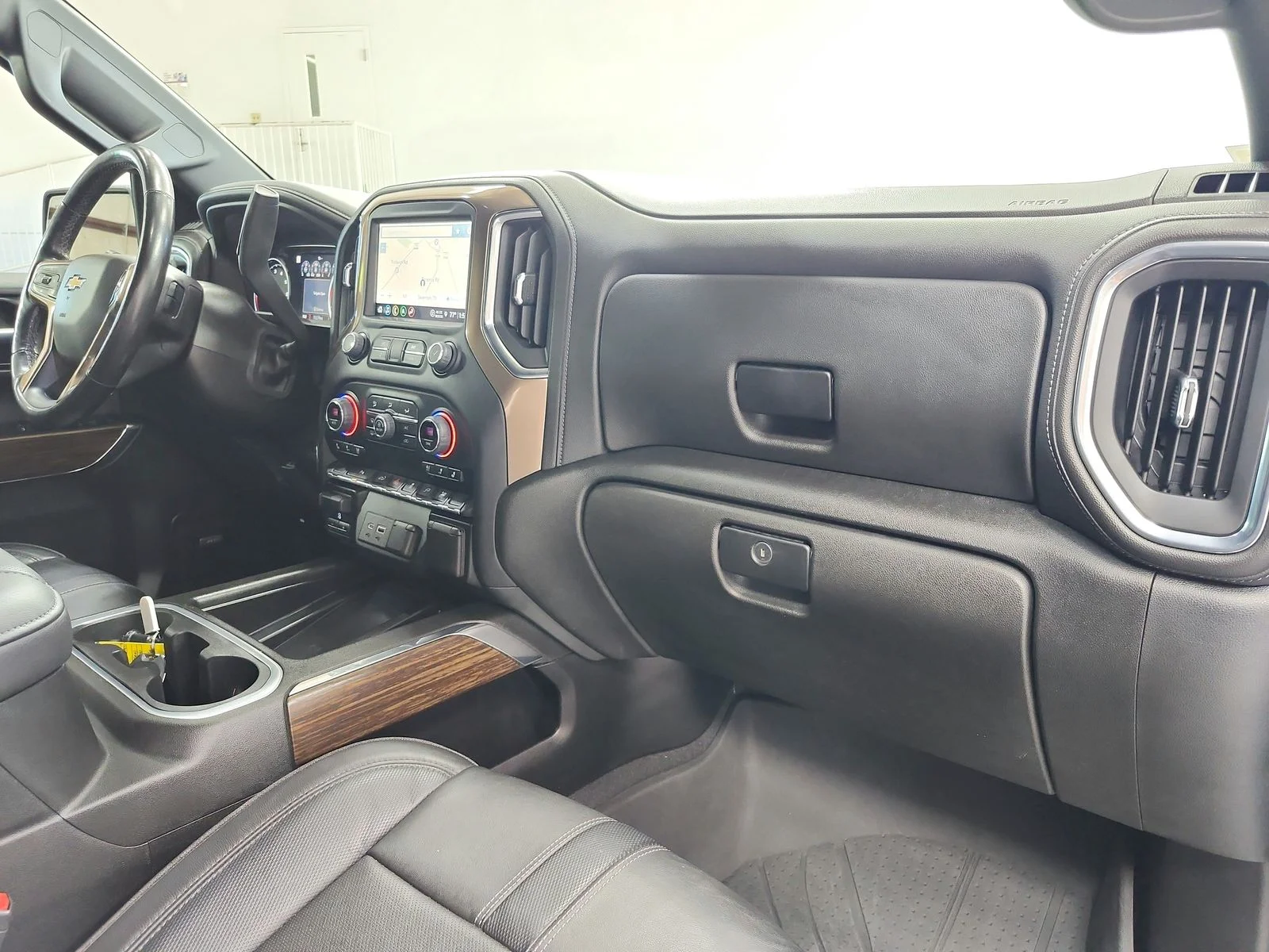 Used 2022 Gray Chevrolet High Country image 39