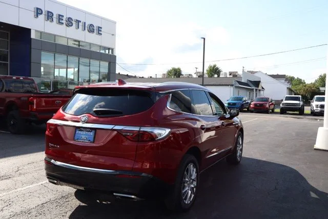 Used 2023 Red Buick Essence image 8