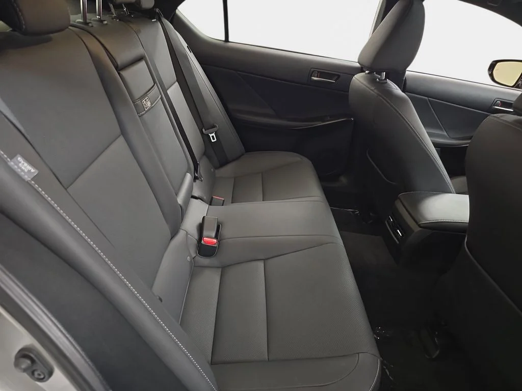 Used 2022 Silver Lexus 300 image 11
