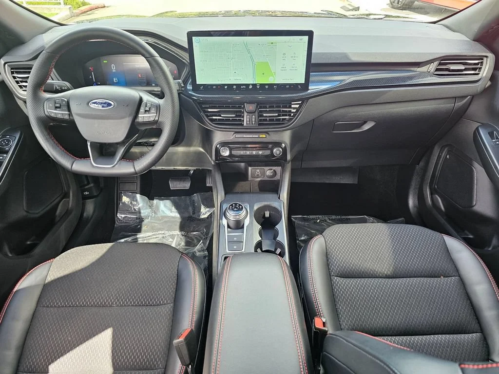 Used 2025  Ford ST-Line Select image 17