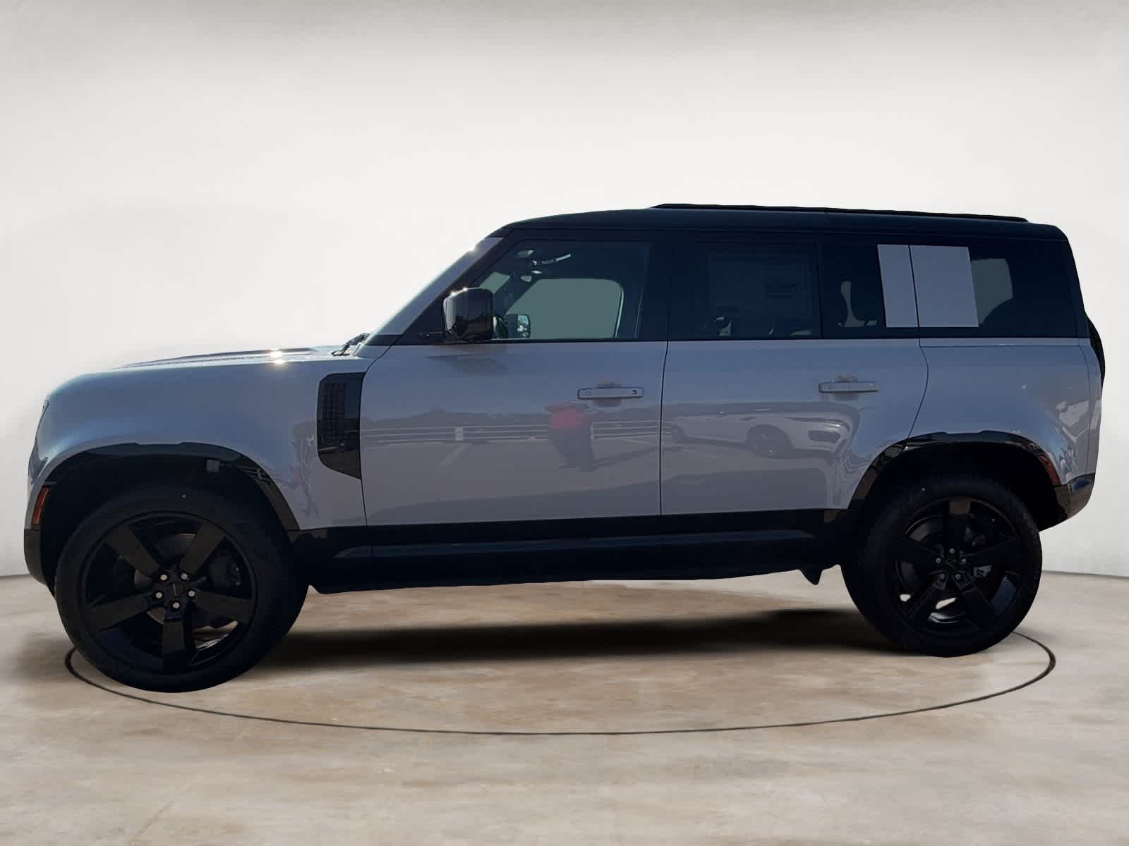 New 2026  Land Rover X-Dynamic SE image 2