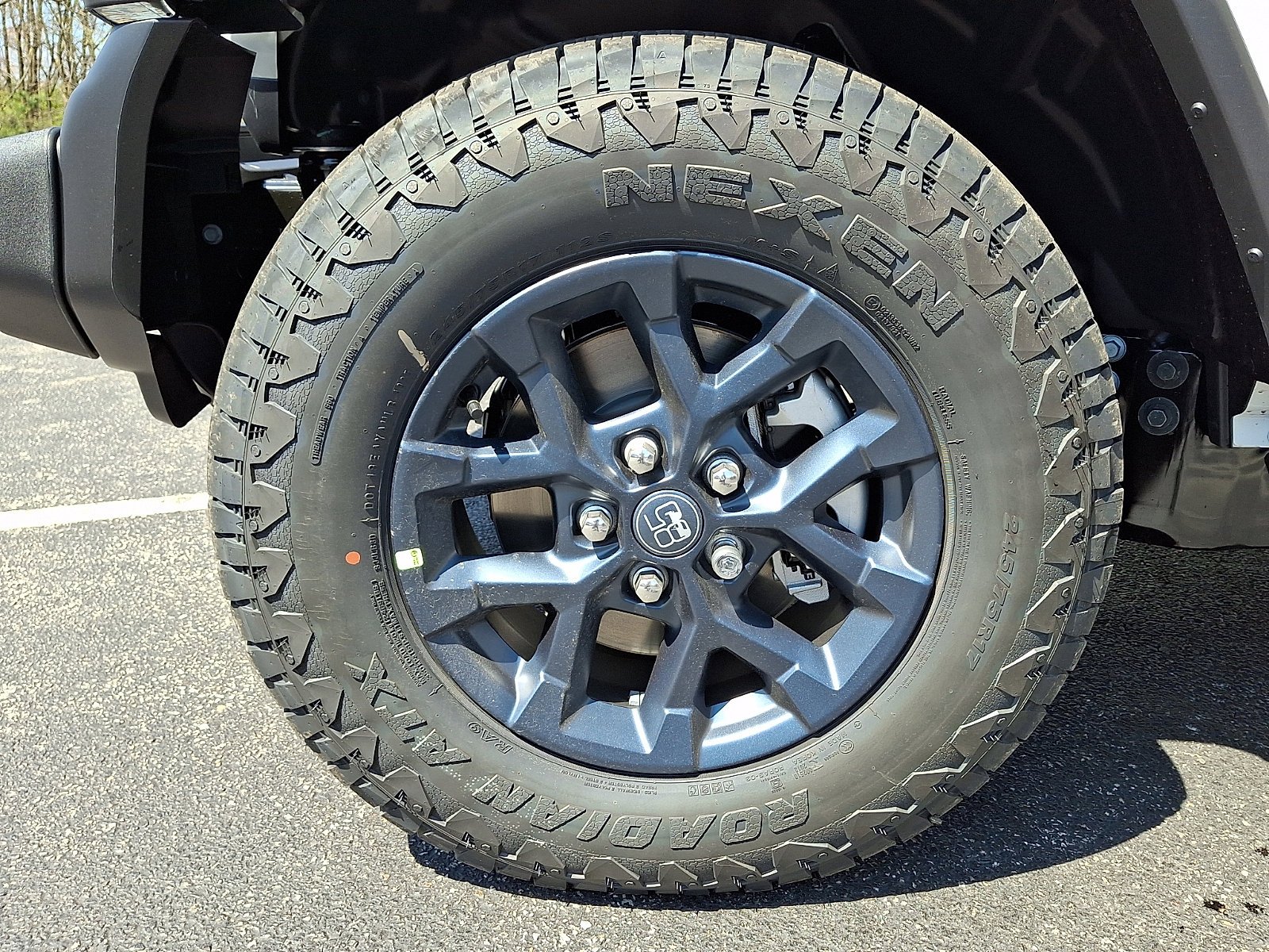 New 2026 Bright White Clear-Coat Exterior Paint Jeep 85th Anniversary image 5