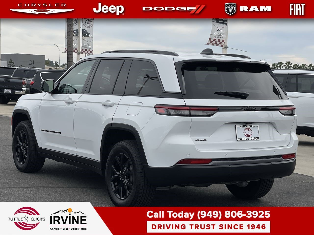 Used 2026 Bright White Clearcoat Jeep Laredo Altitude image 4