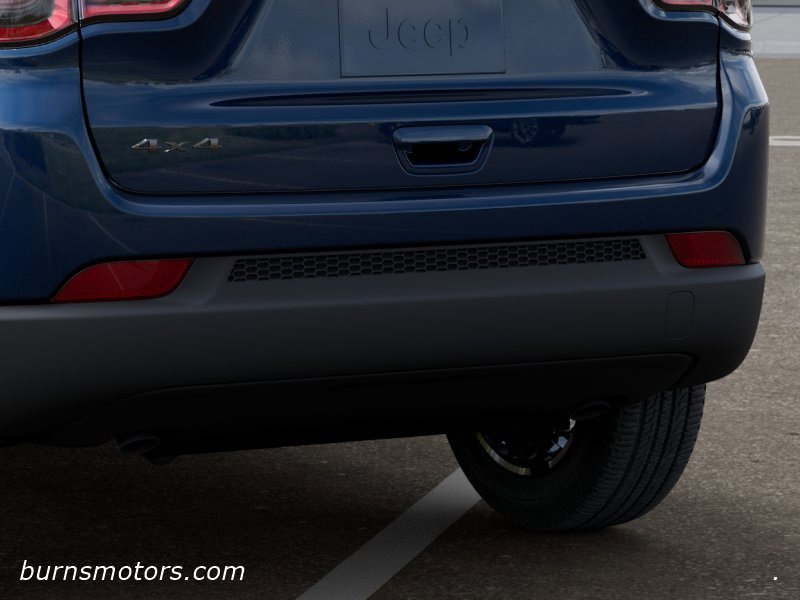New 2026 Fathom Blue Pearl-Coat Exterior Paint Jeep Latitude Altitude image 13