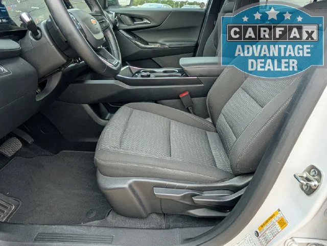 Used 2026 Summit White Chevrolet LT image 18