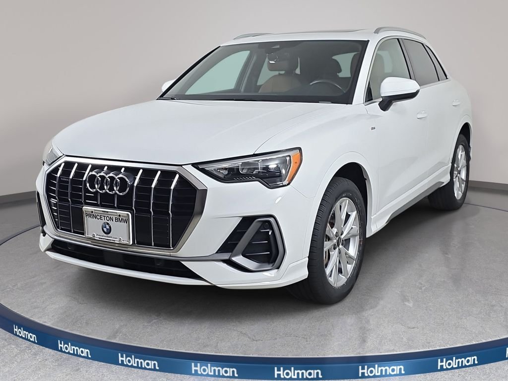2022 Audi Q3