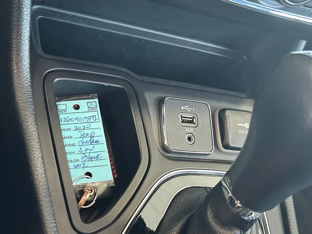 Used 2020 Black Jeep Limited image 22